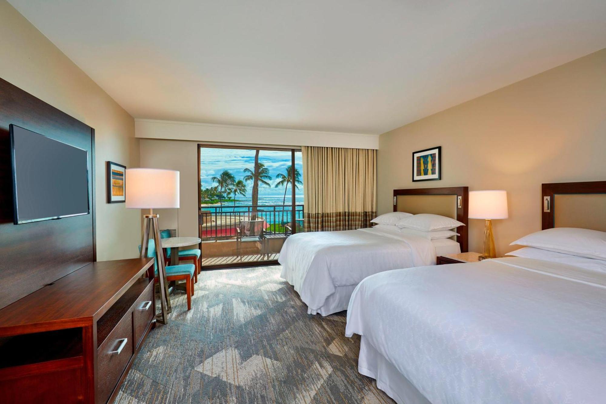 Deluxe Oceanfront View Guest room 2 Queen Oceanfront