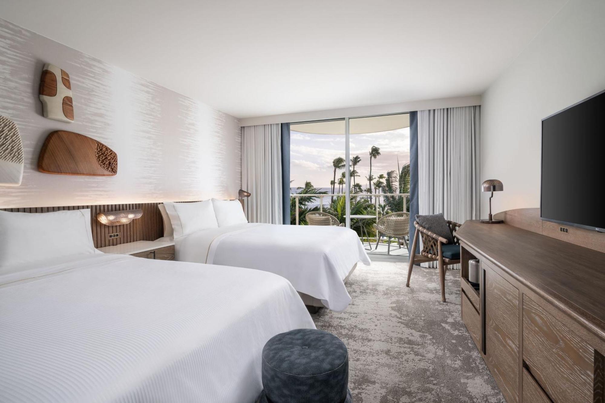 Kukahi – Queen Room Two Queen Beds Ocean View – Mid Floor
